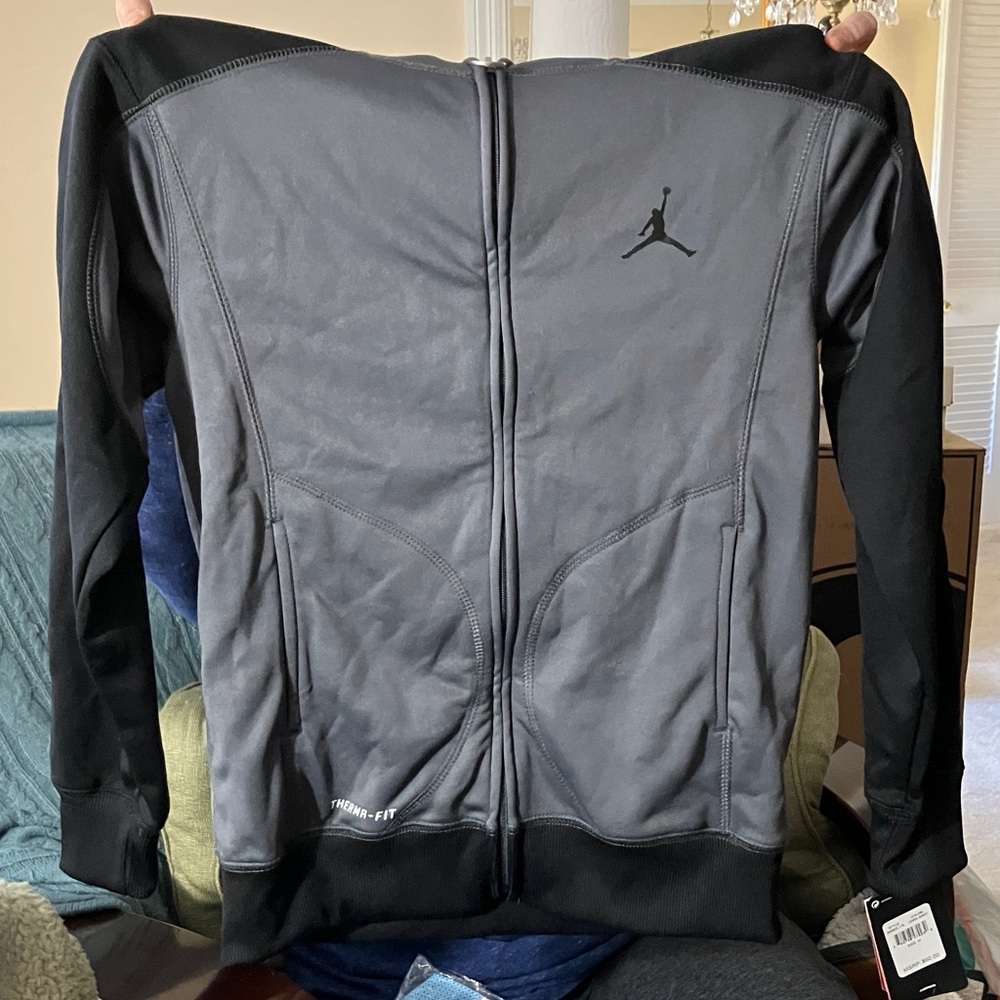 Jordan Boy’s Performance Jacket in Black and Gray
